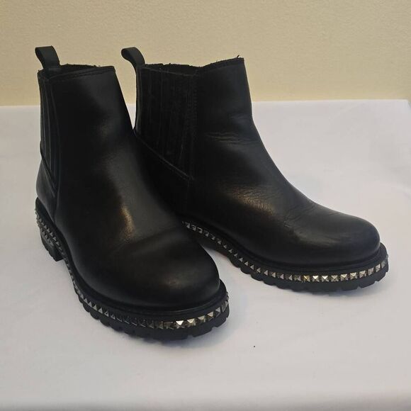 Steve Madden Black Leather Galena Ankle Boot ,  Hematite Stud Trim, NIB, SZ. 8 - Picture 8 of 8